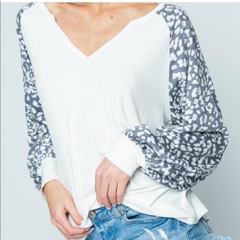 Leopard sleeve shirt